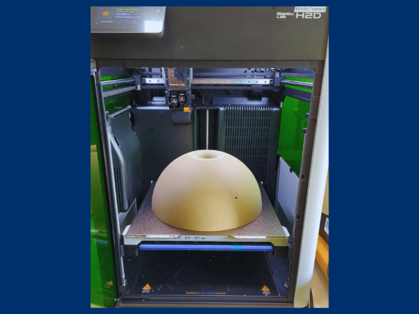Here, a component of the loudspeaker is being manufactured in the H2D Bambu Lab 3D printer.
