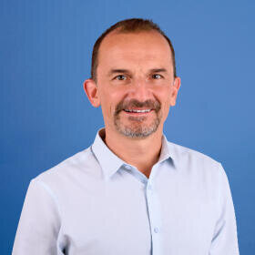 Dr. Sven Friedel