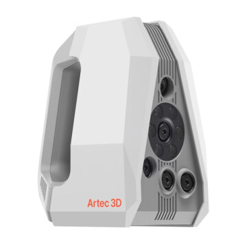 Ein weißes, eckiges 3D-Scanner-Gerät mit der Bezeichnung Artec 3D mit mehreren Kameralinsen und Lüftungsöffnungen auf der Vorderseite, das für die Erfassung von detaillierten 3D-Scans von Objekten konzipiert ist.